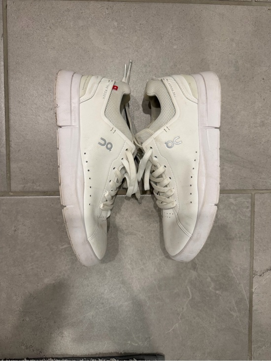 On Running Shoes - On Running Roger Shoe